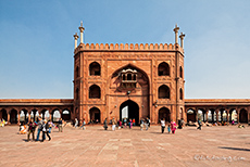 Eingangstor der Jama Masjid - der größten Moschee Indiens