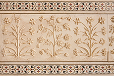 Pietra Dura Arbeiten mit Reliefblütenranken