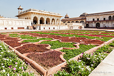 Garten Anguri Bagh im Roten Fort, Agra