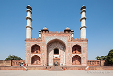 Eingangstor zum Tomb of Akbar, Agra