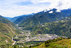 Blick auf Banos, Ecuador