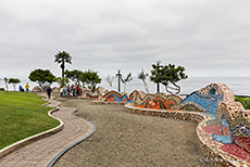 Mosaiküberzogene Mauern am Parque del Amor, Miraflores, Lima