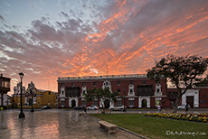Plaza de Armas zum Sonnenuntergang, Trujillo